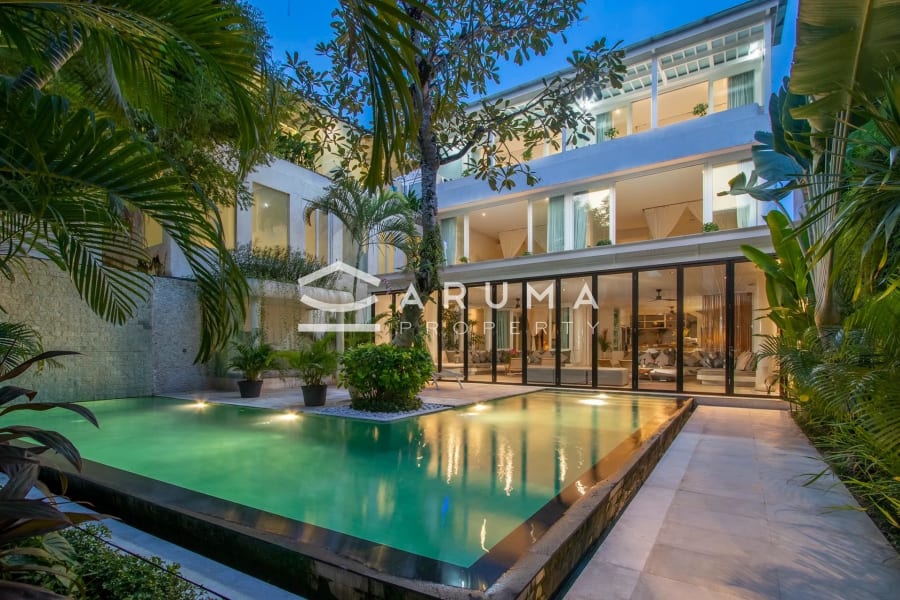 Azure Ocean View Villa Batu Belig photo 4