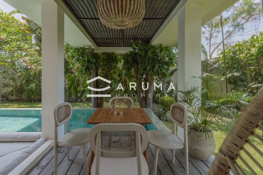 Melasti 4 – Modern Tropical 4-Bedroom Villa Near Berawa Beach photo 9