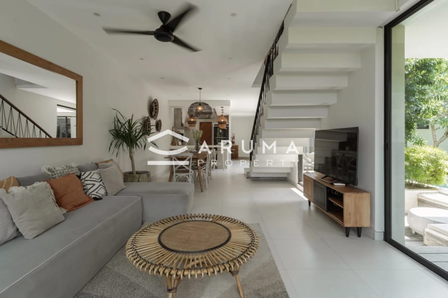 Melasti 4 – Modern Tropical 4-Bedroom Villa Near Berawa Beach photo 15