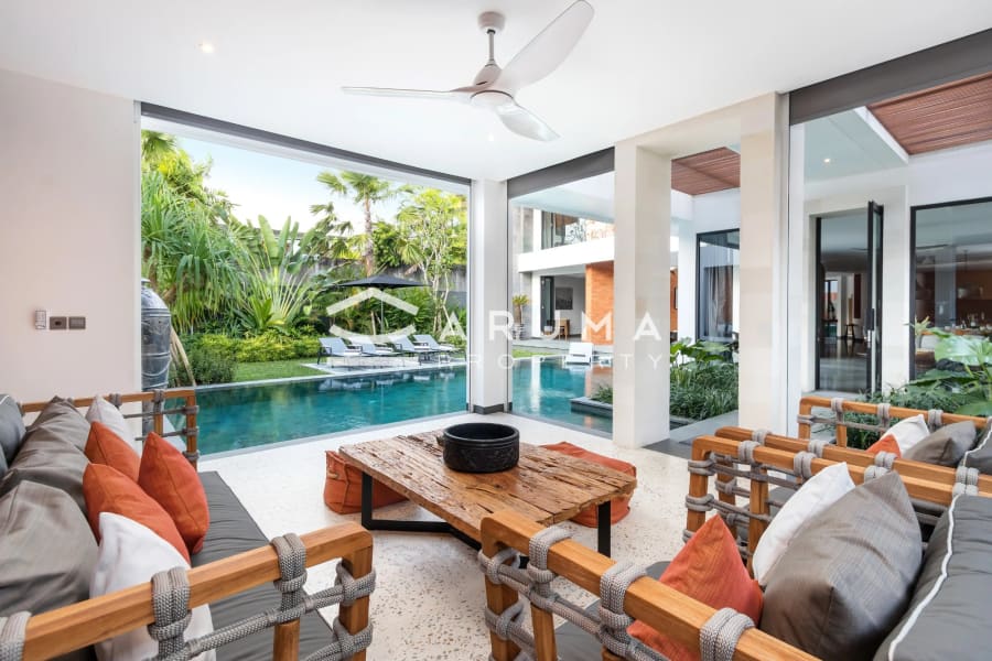 Villa Castil di Udara – Modern 4-Bedroom Private Pool Villa photo 2
