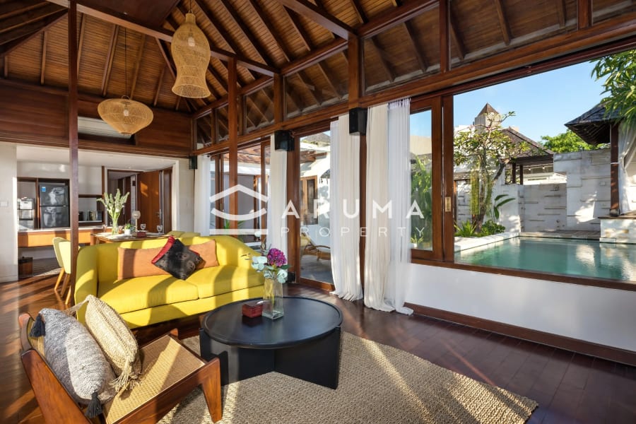 The Chand's Satu – Beachfront 2-Bedroom Villa in Batu Belig photo 2
