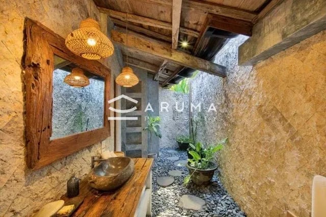 Joglo Umalas Villa – Luxury 5-Bedroom Villa in Umalas   photo 14