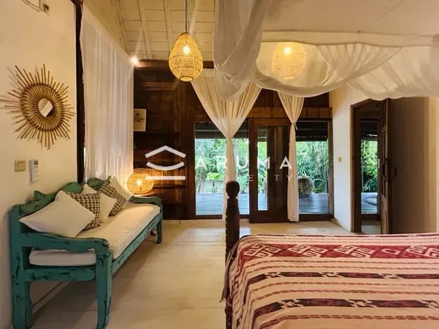 Joglo Umalas Villa – Luxury 5-Bedroom Villa in Umalas   photo 18