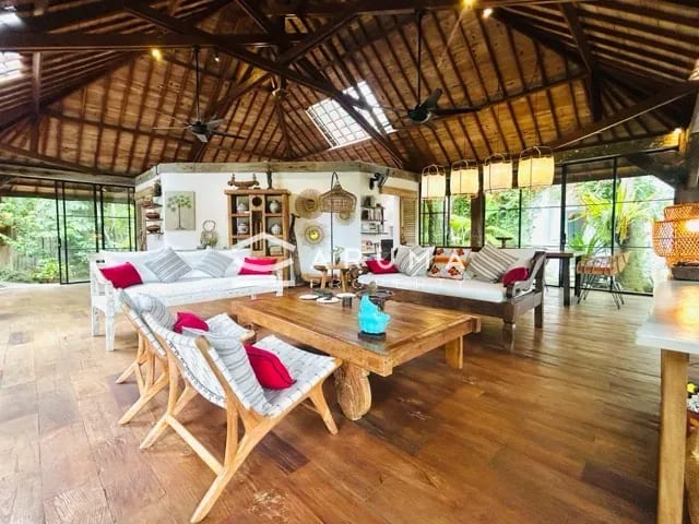 Joglo Umalas Villa – Luxury 5-Bedroom Villa in Umalas   photo 20