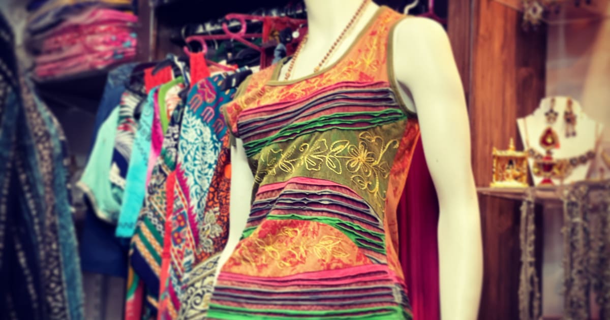 Bollywood Shop Regensburg Farbenfrohe Kleidung Accessoires