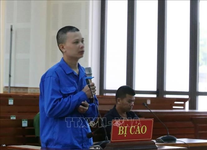 Bị cáo Nguyễn Ngọc Đạo khai báo trước phiên tòa sơ thẩm. Ảnh: Nguyên Linh/TTXVN