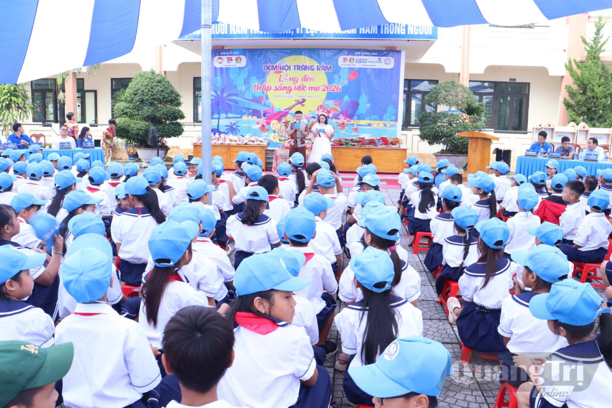 Đêm hội trăng rằm tại xã Trường Sơn