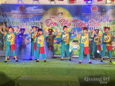 Biên cương ấm tình quân dân