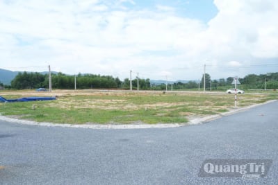 Đẩy nhanh tiến độ di dời dân ra khỏi vùng sạt lở