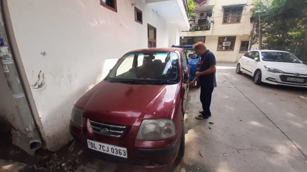 Hyundai Santro car pickup for scrap by CarBasket - old car scrapping, eco friendly recycling and doorstep vehicle pickup