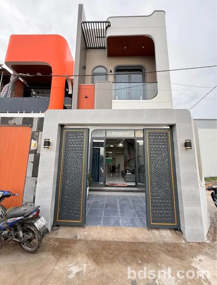 Nhà phố 2 mặt tiền