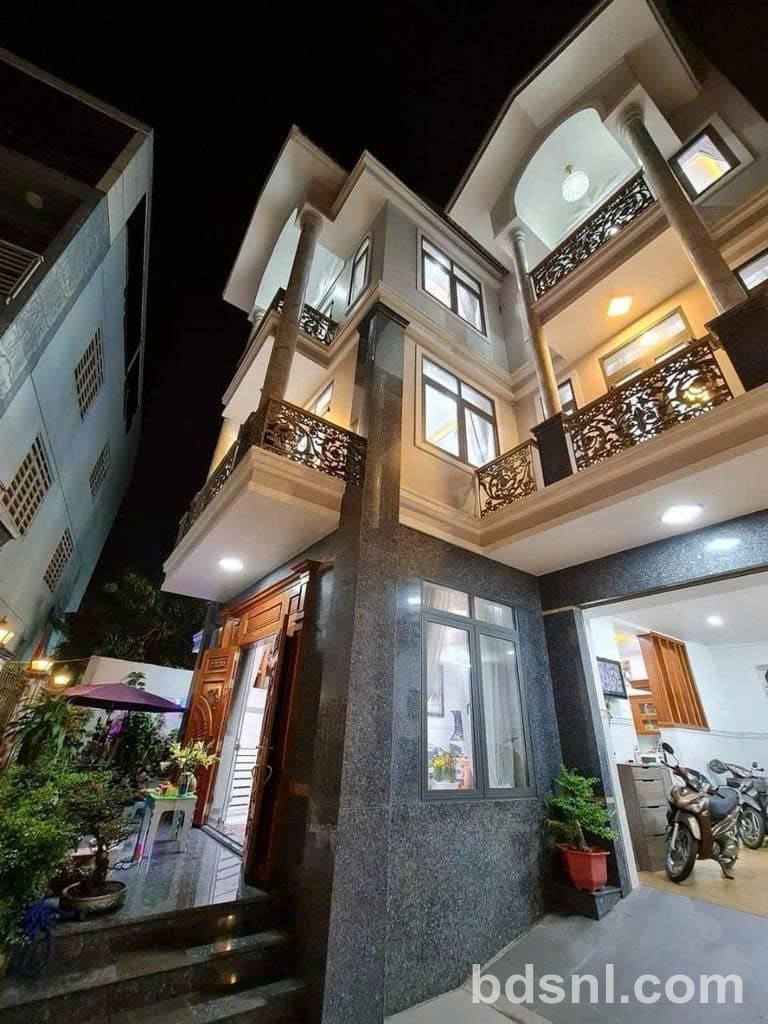 BÁN BIỆT THỰ MẶT TIỀN HỒNG BÀNG, 207M2 NGANG 15x14M, 3 TẦNG MÁI ĐÚC CÓ THANG MÁY, GARA