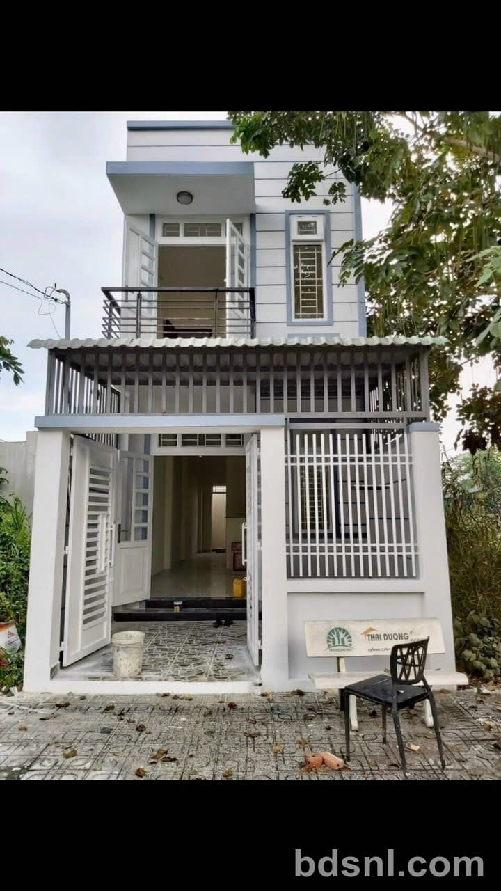 Cần bán nhà 1 trệt 1 lầu trục chính dự án Luxury Đường 6 Long Trường