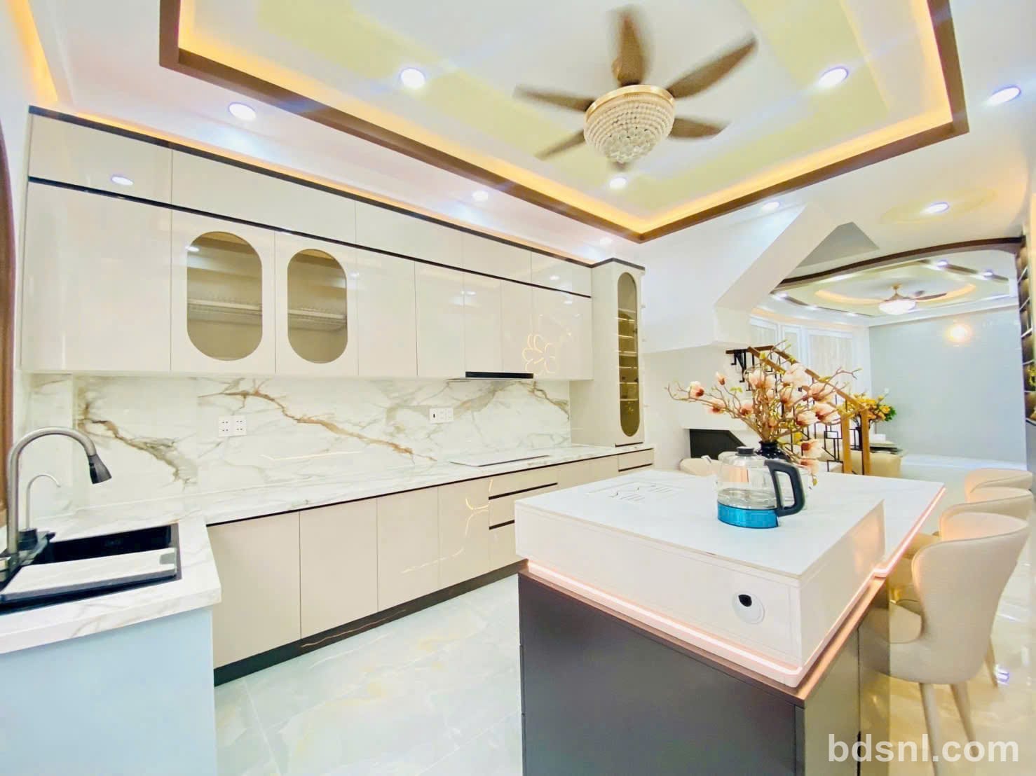 NHÀ ĐẸP CMT8, QUẬN 10