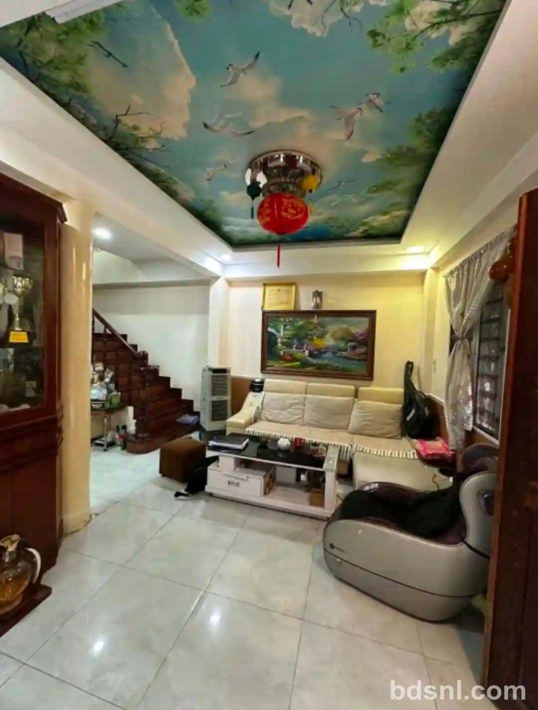 Nhà Hòa Bình Tân Phú