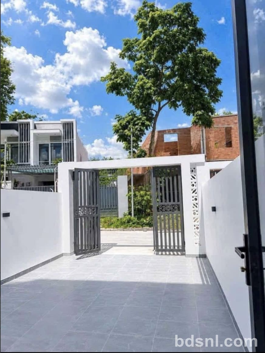 Bán Nhà riêng 60m2 có sẵn 60 m2 thổ cư giá 2.39 tỷ tại Đường Phan Đăng Lưu Phường Hiệp An Thành phố Thủ Dầu Một Bình Dương