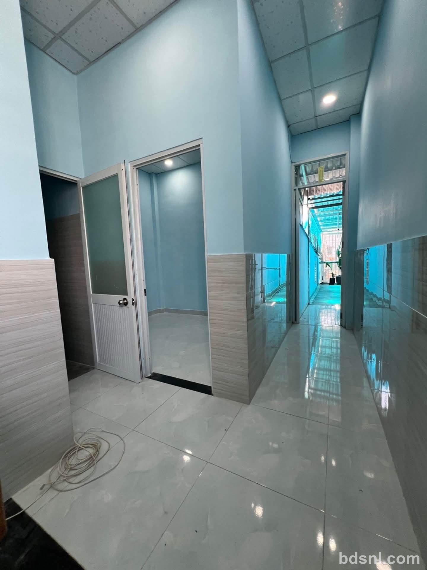 SIÊU PHẨM NHÀ LONG TRƯỜNG