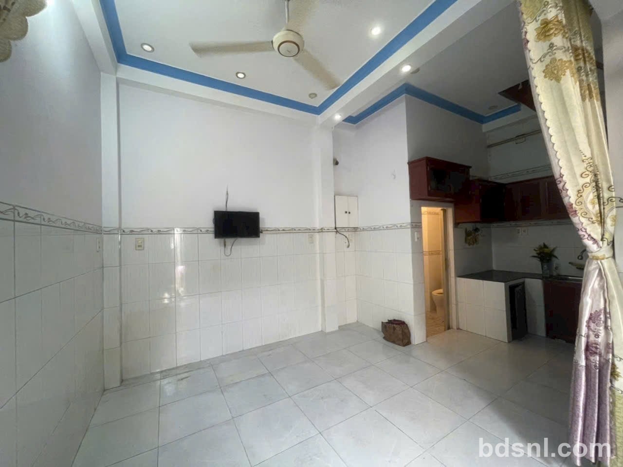 NHÀ SHR, NGANG 4.5M, 1 TRỆT 1 LẦU, 2 PN, ĐẦY ĐỦ CÔNG NĂNG, TẠI CHỢ, TT P. DĨ AN...CHỈ NHỈNH 1.5 TY CÒN TL