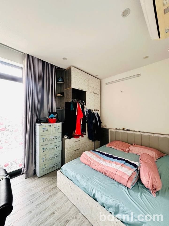 Nhỉnh 7 tỏi - Dương Quảng Hàm, P.5 Gò Vấp, 4 tầng 4pn, hẻm ô tô