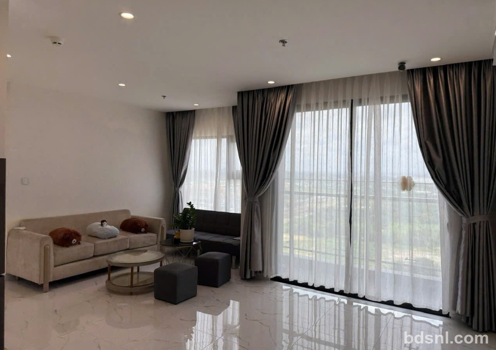CHO THUÊ VINHOMES GRAND PARK