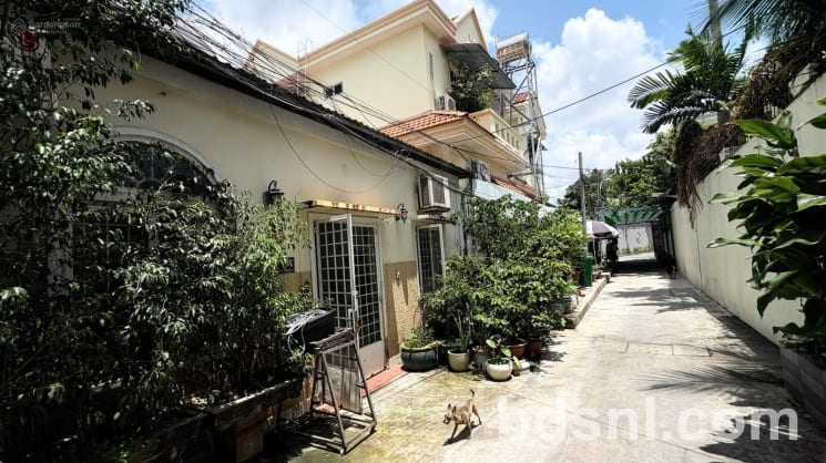 Bán đất chính chủ số 10C Nguyễn Ư Dĩ, khu VIP Thảo Điền, sổ đỏ, gần ga Metro An Phú