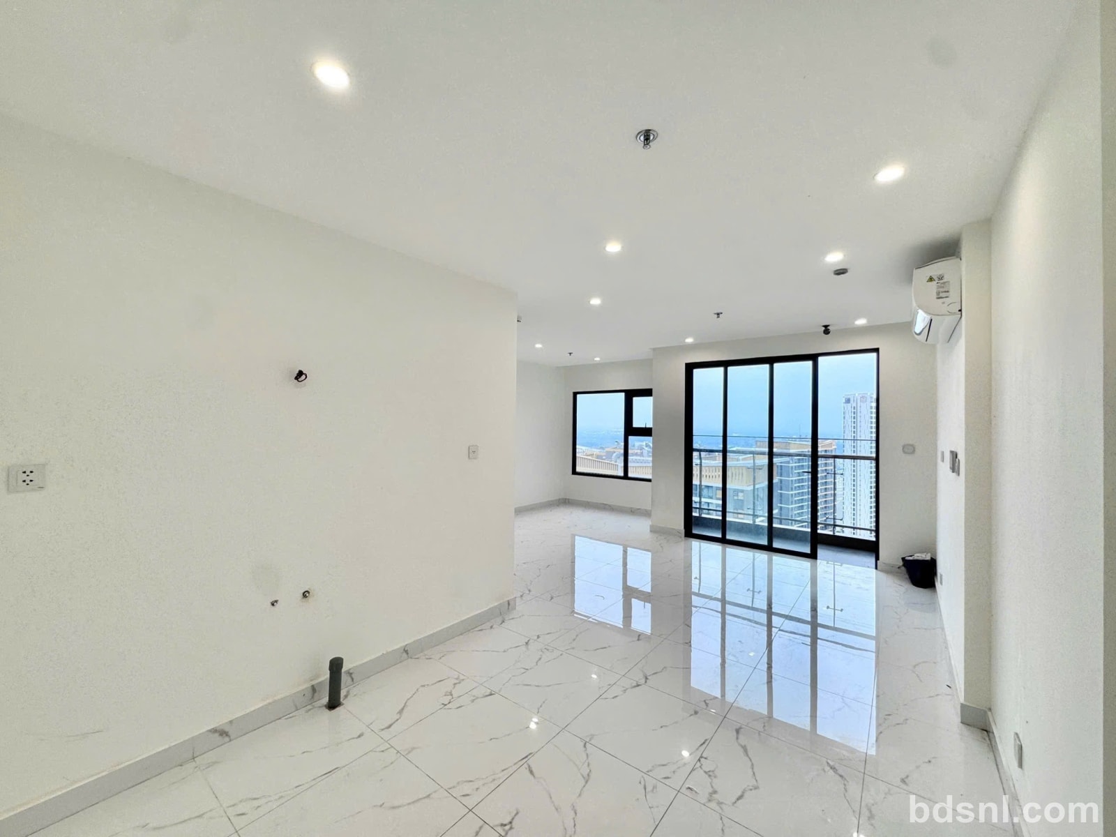 BÁN CĂN HỘ VINHOME GRANDPARK