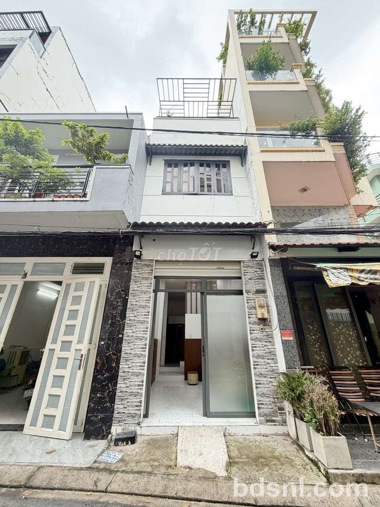 CHO THUÊ NHÀ NGUYÊN CĂN FULL NỘI THẤT CÓ SÂN THƯỢNG