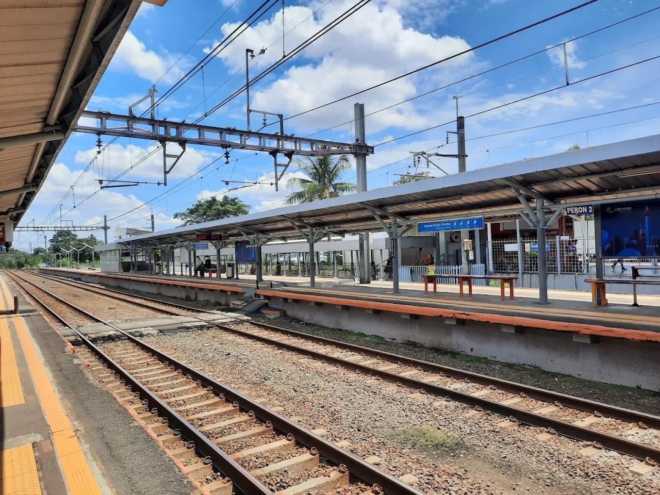 Fasilitas bintaro jaya - Stasiun Sudimara