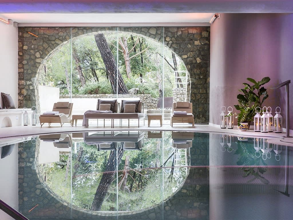 Seaside Opulence: Unveiling Luxury and Wellness