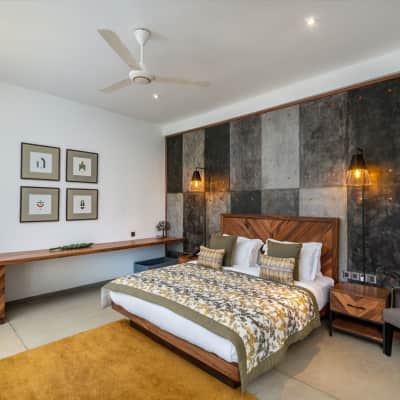 Deluxe King Suite