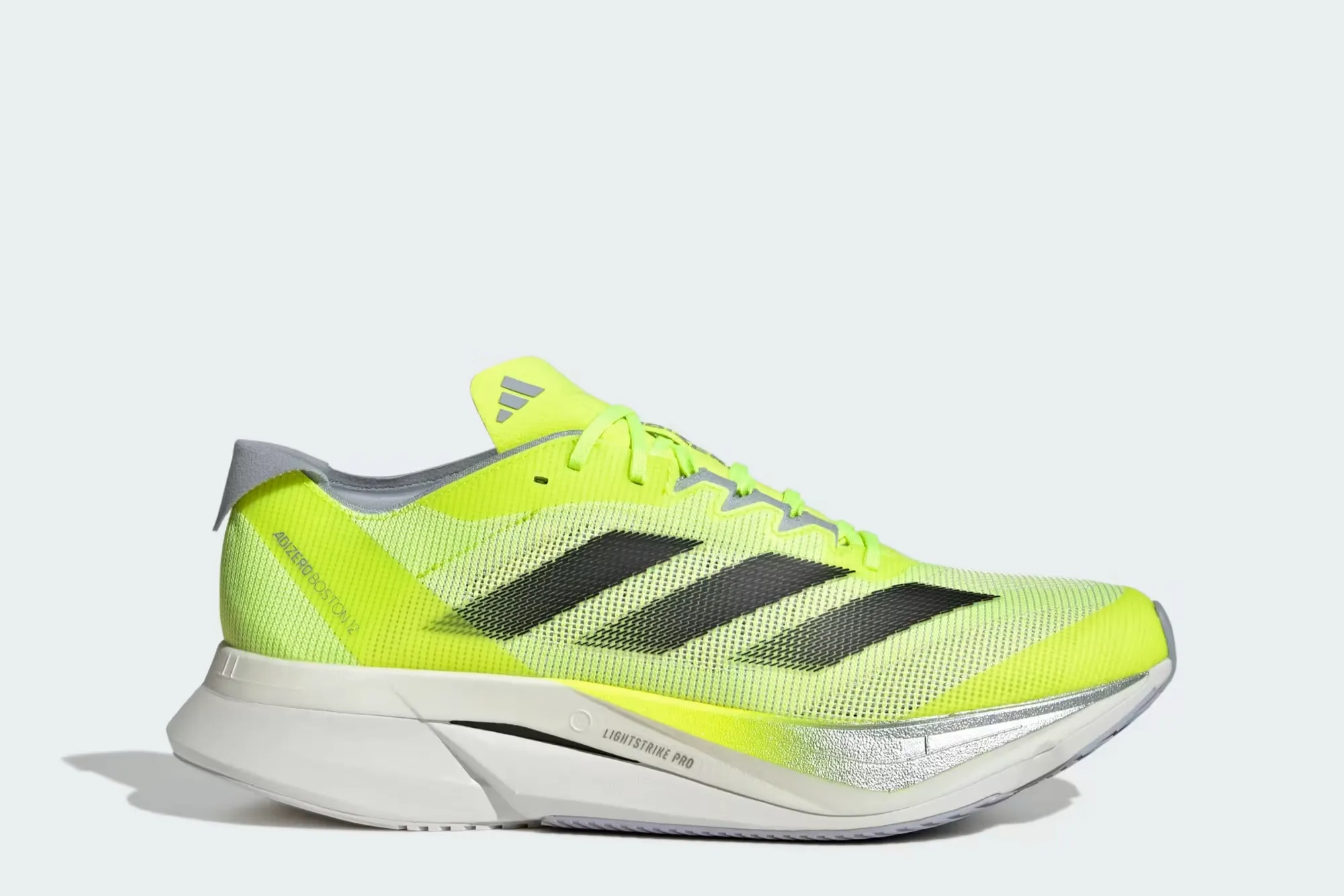 アディゼロ ボストン 12