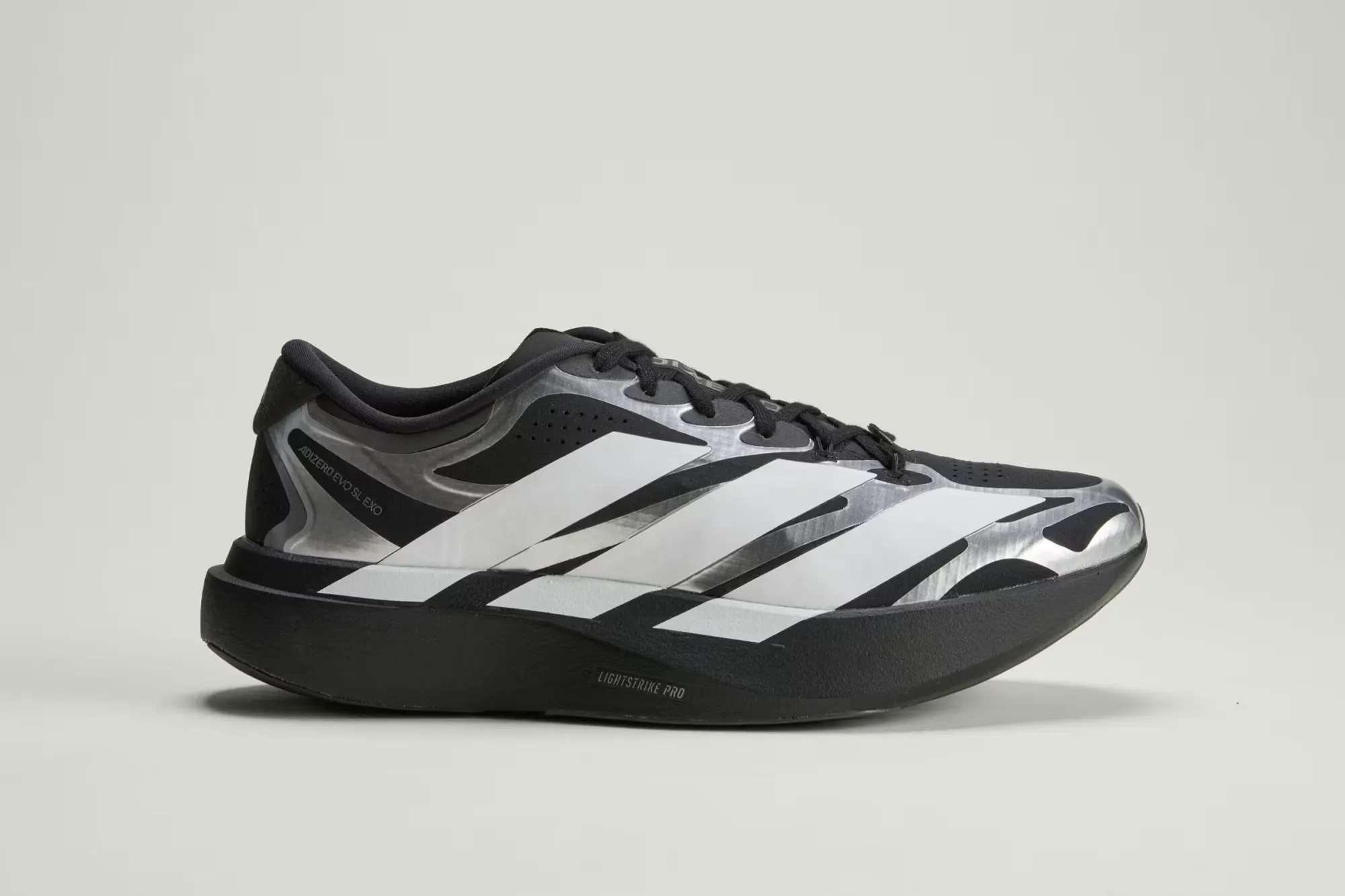 アディゼロ エボ SL EXO