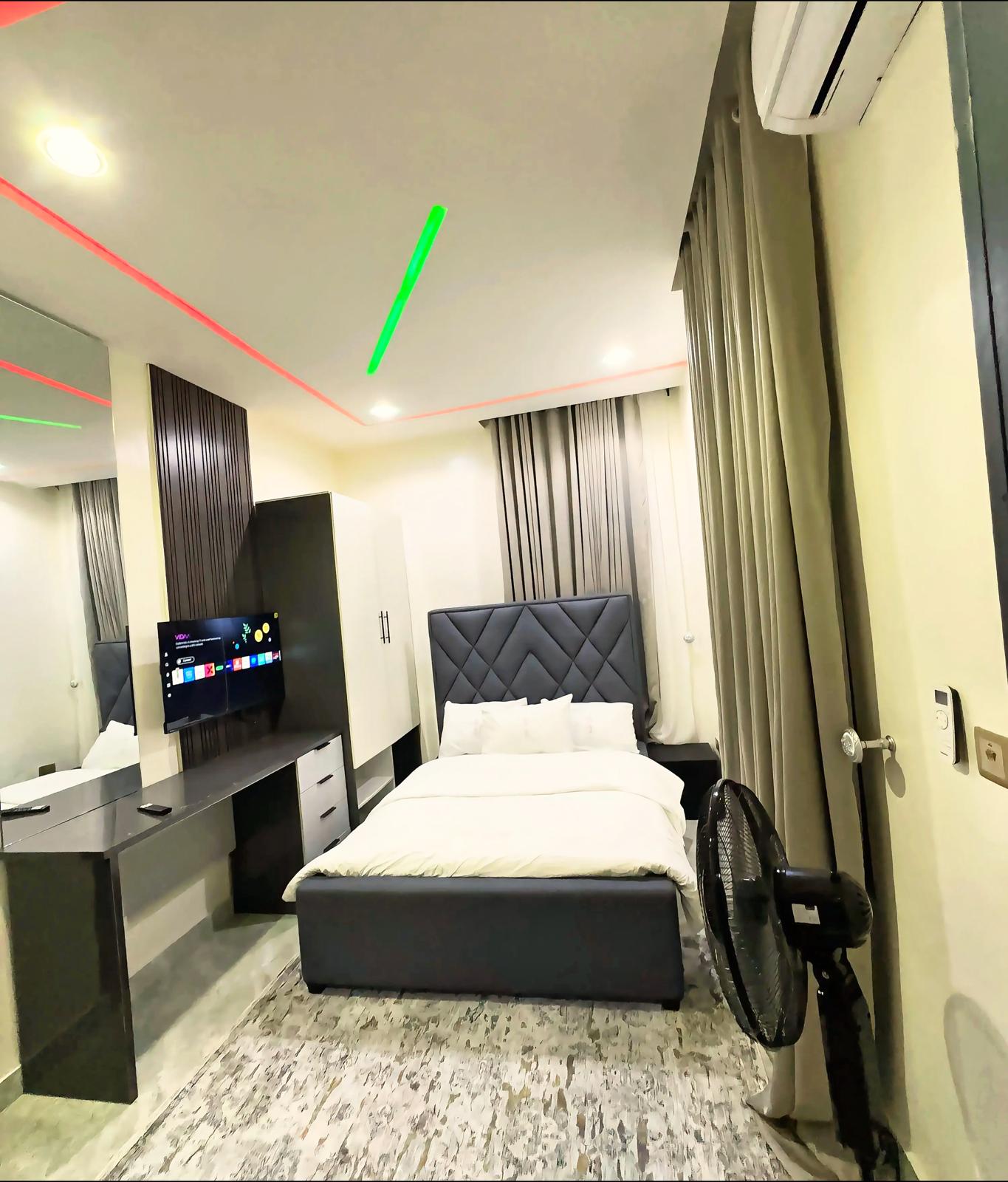 MM SUITE 6