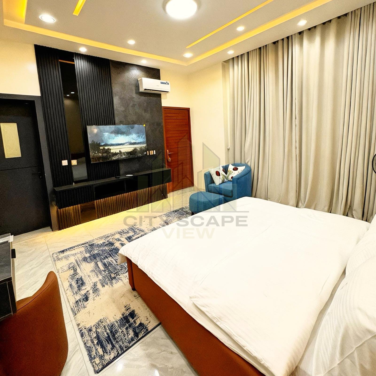 MM SUITE 4