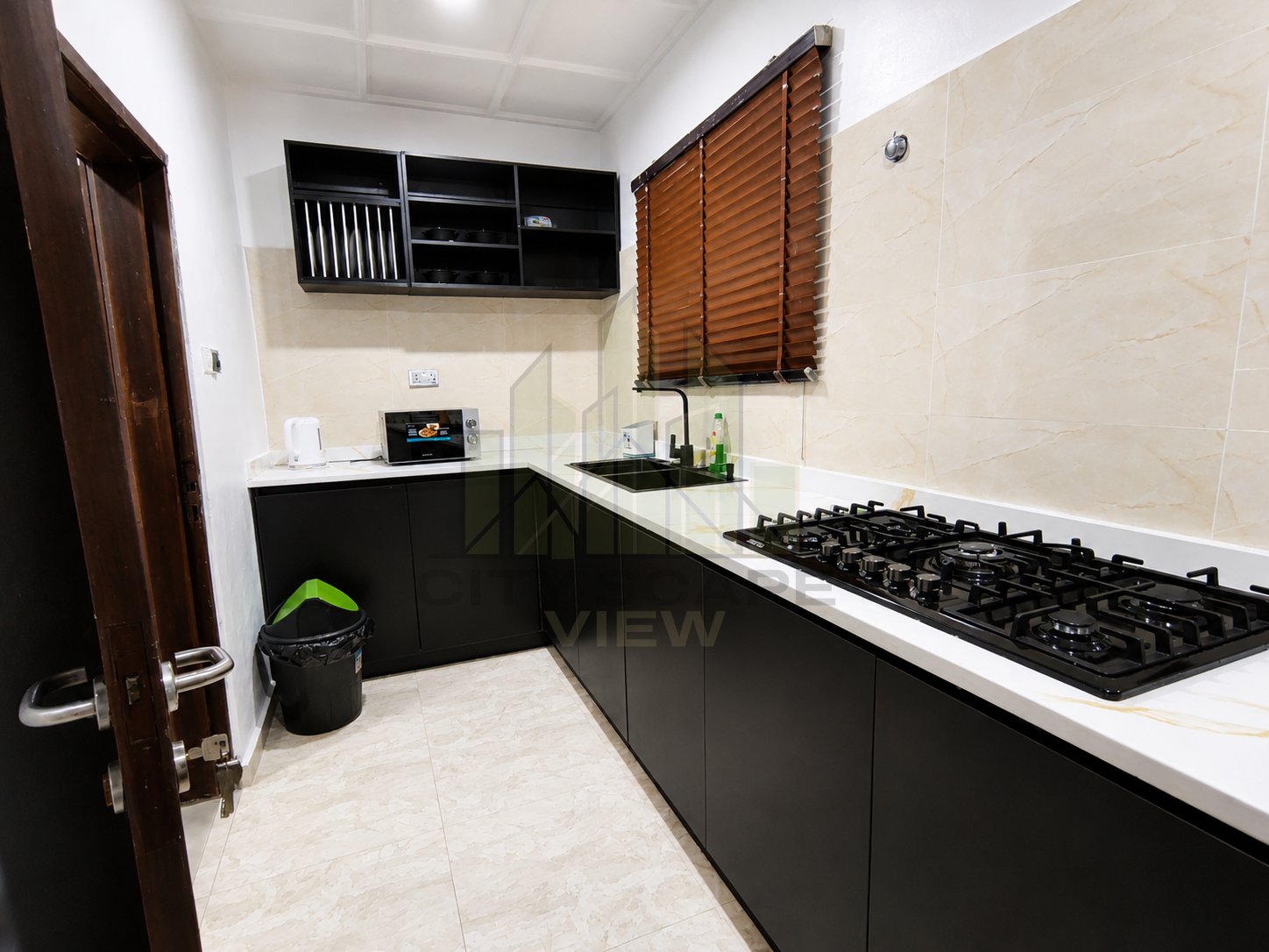 Amber Suite 6