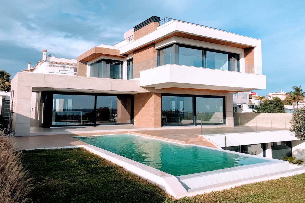 6 Great Alternatives to Airbnb for Holiday Homes and Rentals