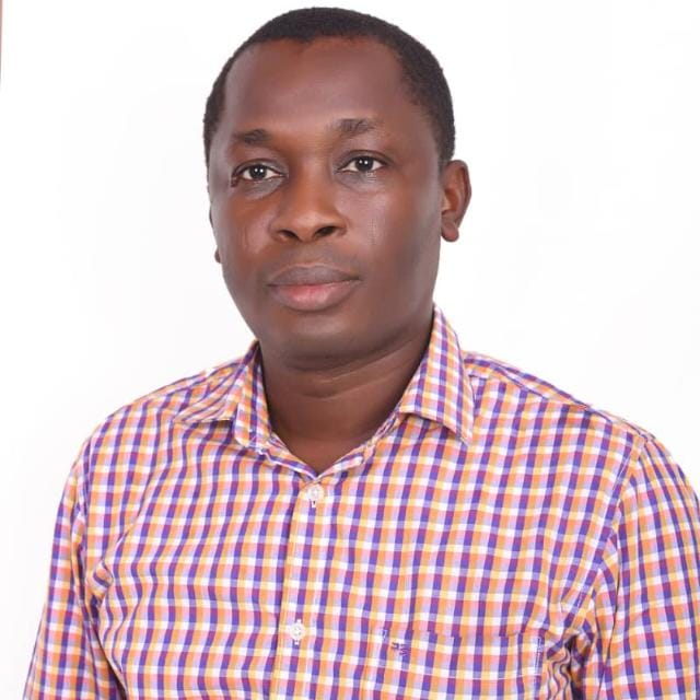 Dr Adeogun