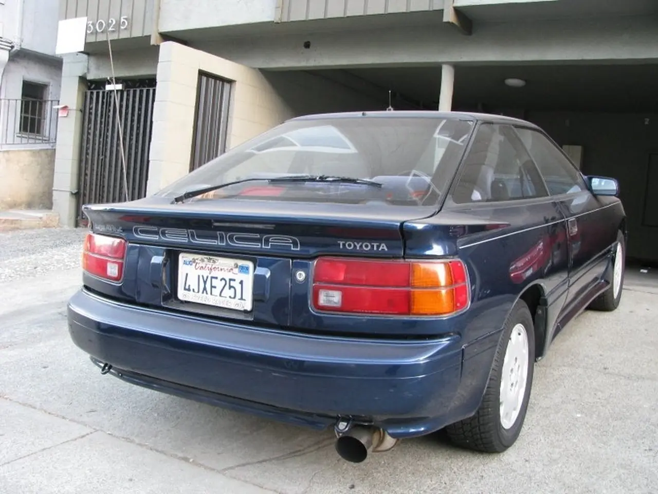 1988 Toyota Celica All-Trac - image 3