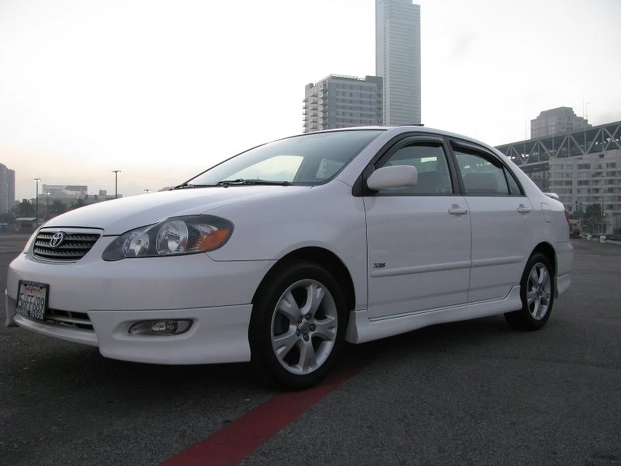 2005 Toyota Corolla XRS - image 4