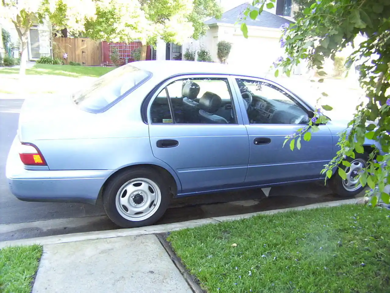 1996 Toyota Corolla - image 4