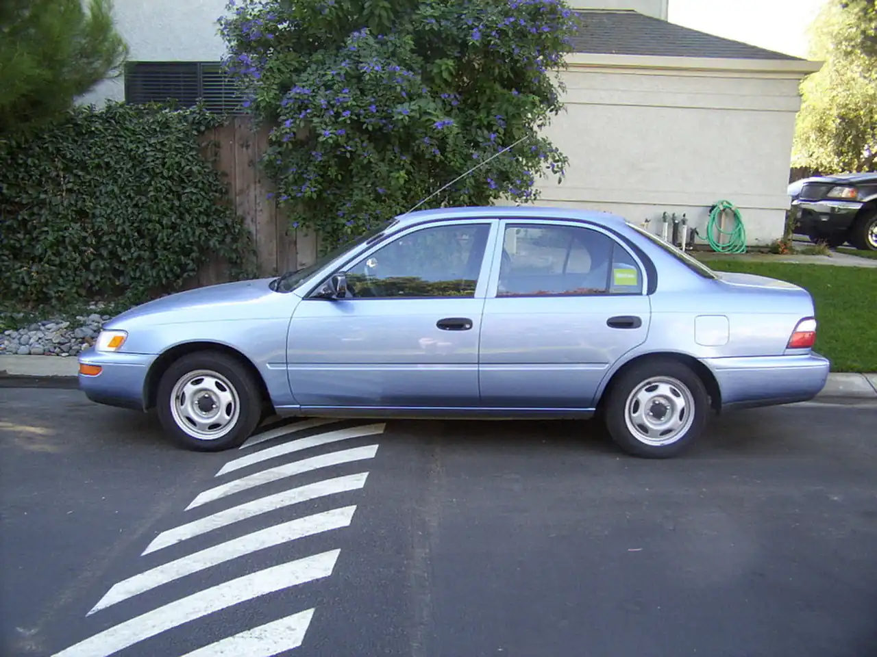 1996 Toyota Corolla - image 1