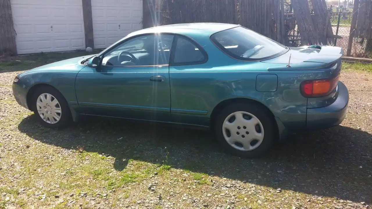 1993 Toyota Celica ST Coupe - image 1