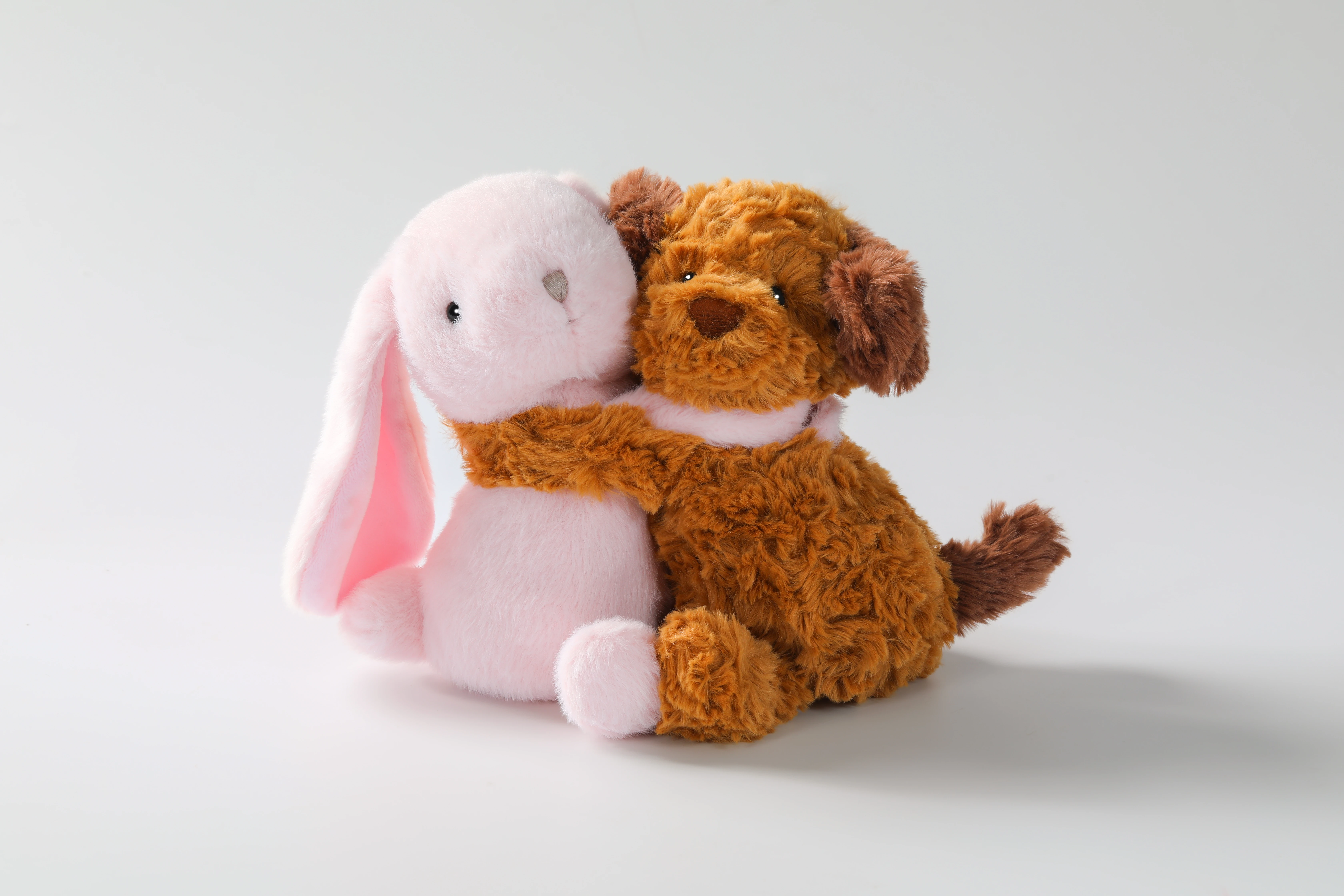 20cm Hugging Animal