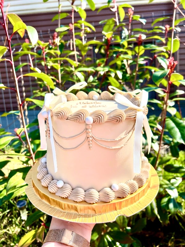 Vintage Cake