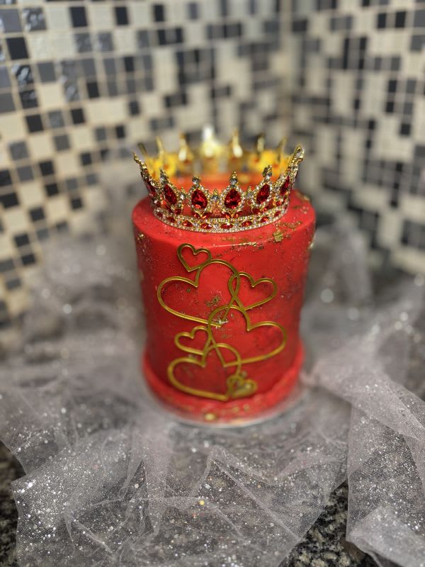 glitter cake THE QUEEN