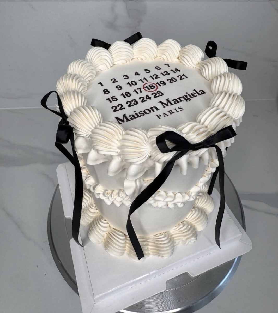 Layer cake a Noeud avec calendrier