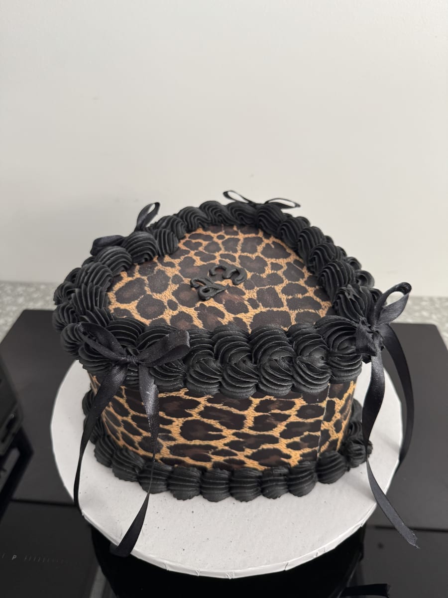 LEOPARD CAKE