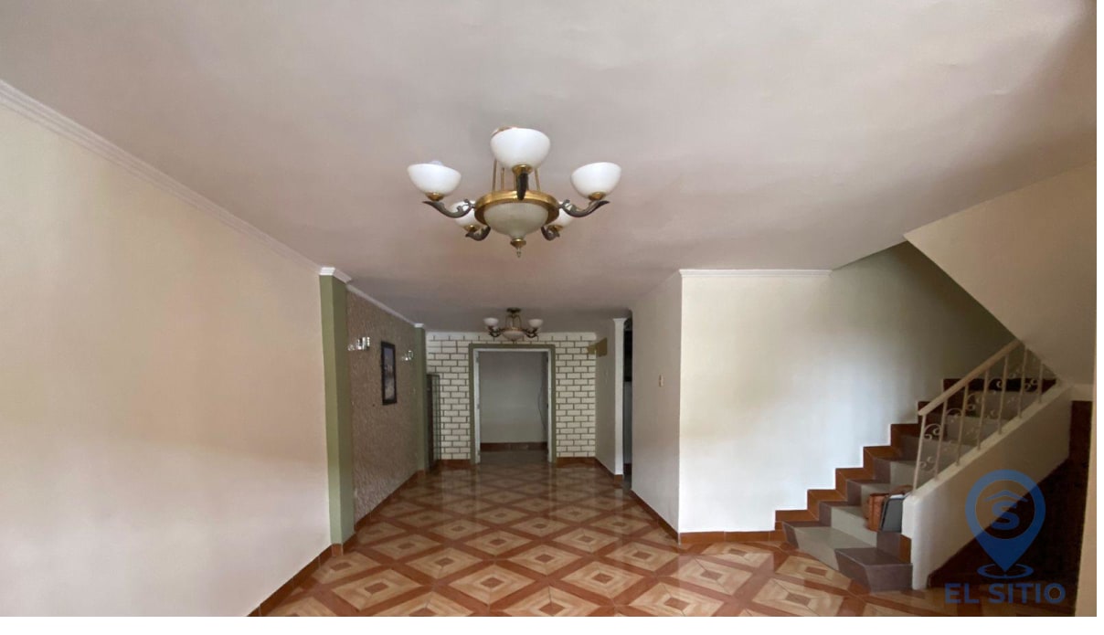 Casa en Esteros Av. Cayetano Tarruel Sur de Guayaquil — foto 1