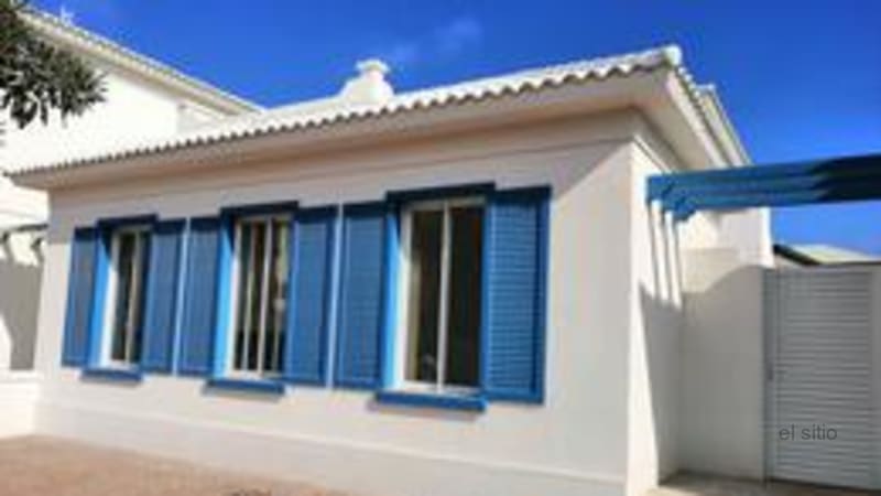 Single Family Residence en Playas, Guayas por $185.000