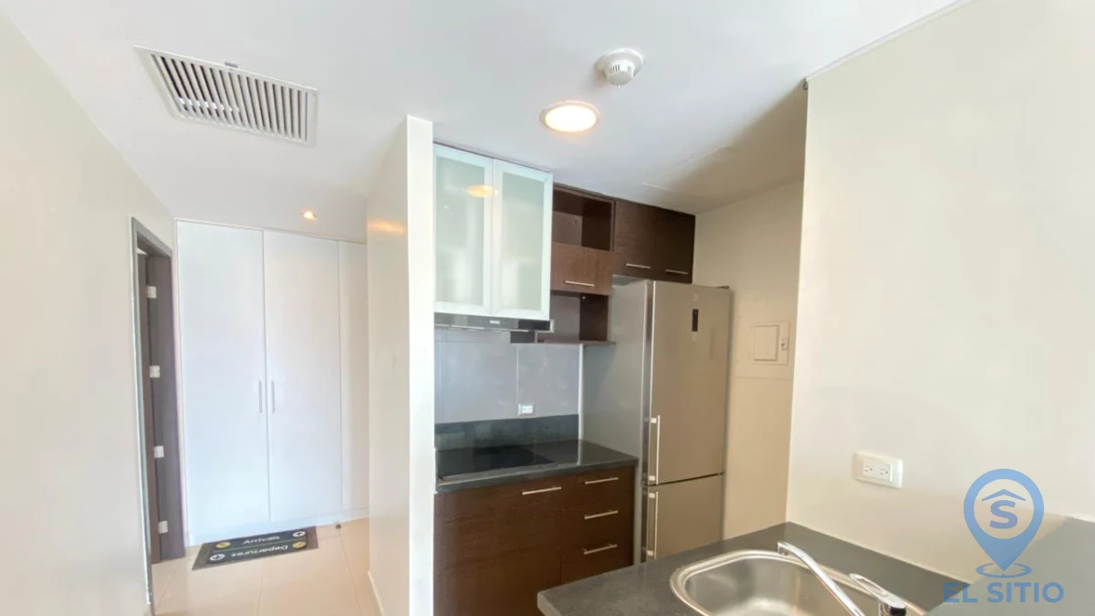 Av, Benjamín Carrión, City Suites, Velmont Plaza — foto 2